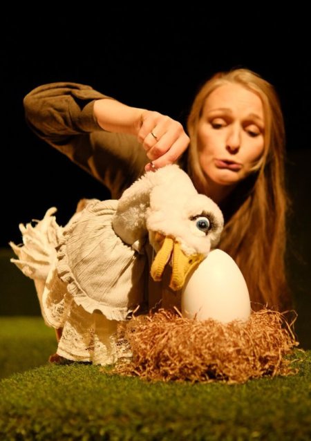 BRZYDKIE KACZĄTKO - spektakl familijny