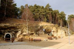 Zwiedzanie Grot Nagórzyckich