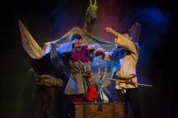 O trzech zaklętych królewnach, czyli opowieści rozbójników